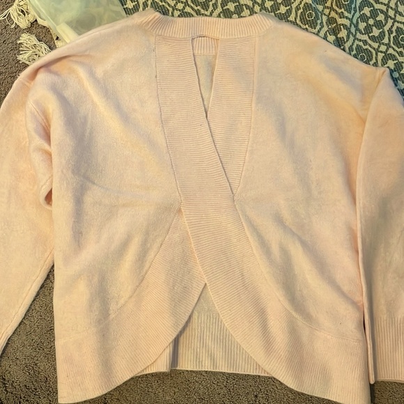 NWT 1. State open back/cross cross sweater in petal pink Size Large - Picture 3 of 7